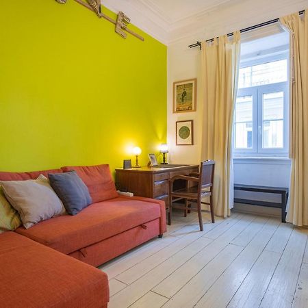 3Bdr Mouraria Apartment By Lovelystay Lisbon Exterior photo